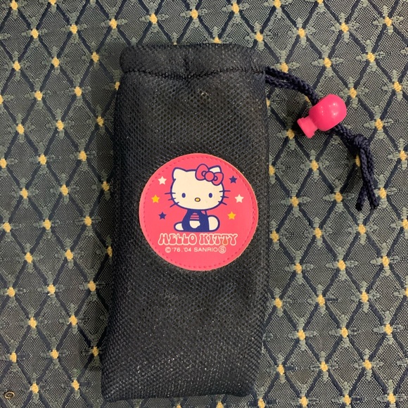 Hello Kitty sunglasses case - Picture 1 of 5